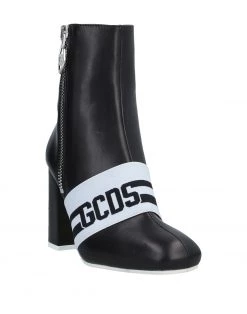 GCDS Sales Shop -GCDS Sales Shop unnamed file 1812